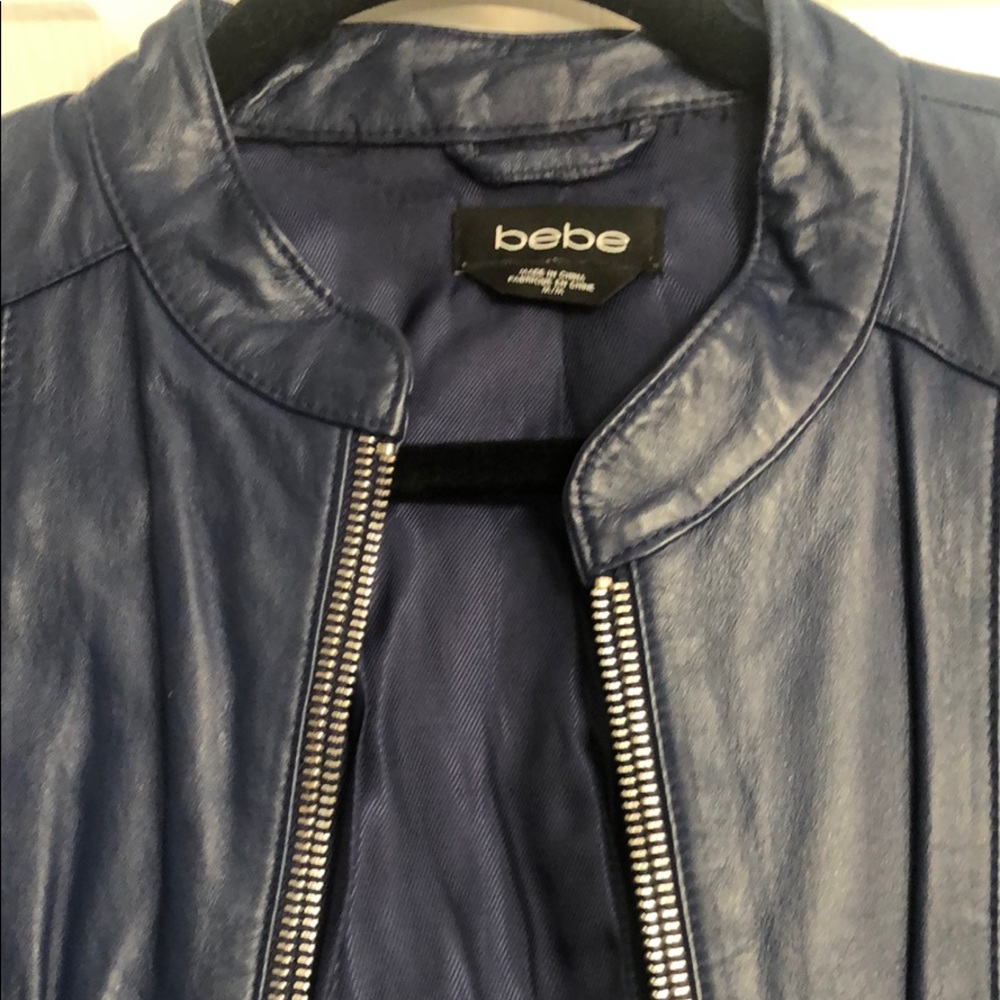 Leather jacket - Picture 2 of 4